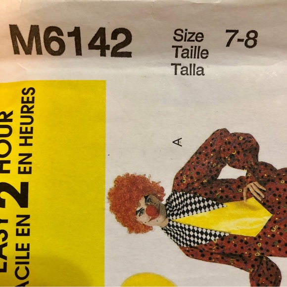 McCall’s M6142 Child’s Clown, Jester Uncut Sewing Pattern (7-8) - Picture 4 of 12